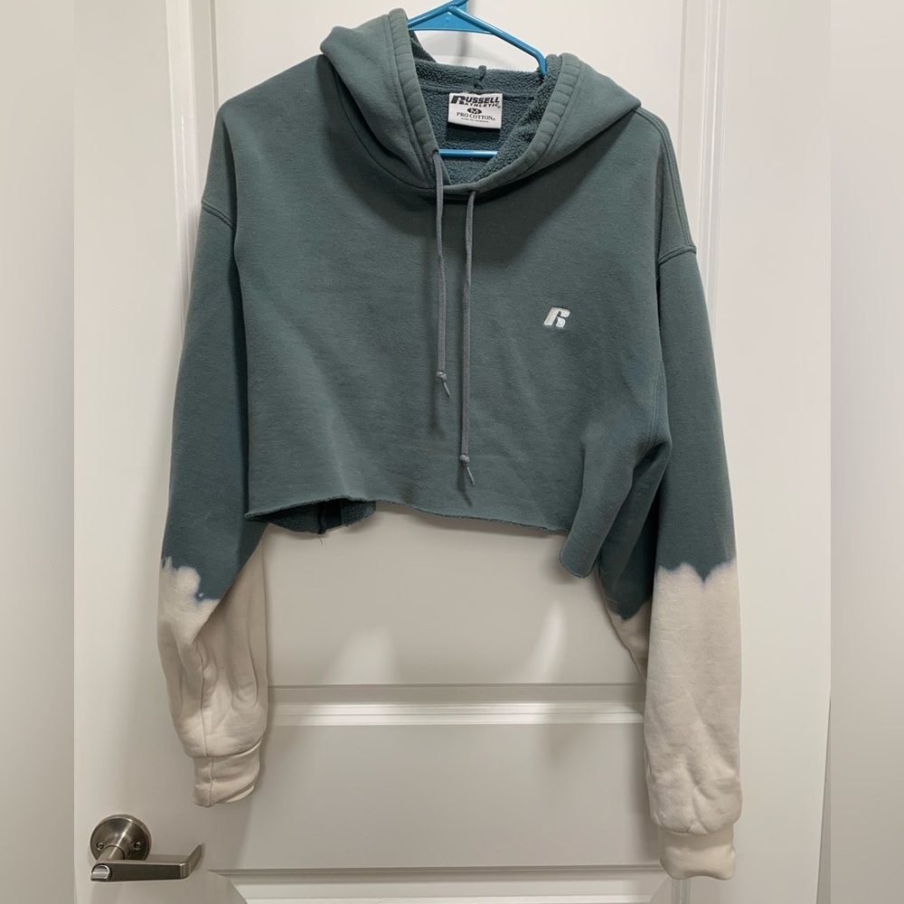 olive green cropped hoodie